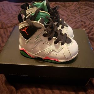 Size 4C toddler Jordan's